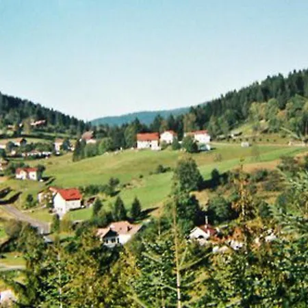 Holiday home Confortable En Pleine Nature Avec Cheminee Et Acces Direct Aux Sentiers, Proche Et - Fr-1-589-124 *