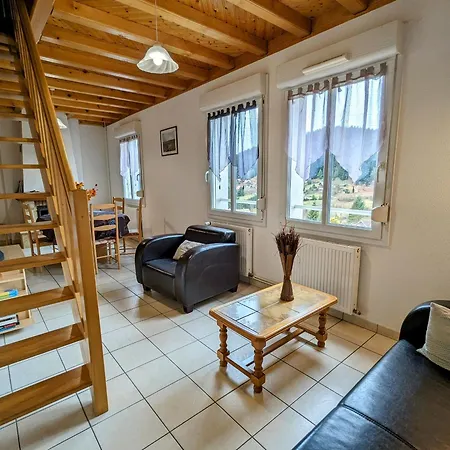 Confortable En Pleine Nature Avec Cheminee Et Acces Direct Aux Sentiers, Proche Et - Fr-1-589-124 Prázdninový dům