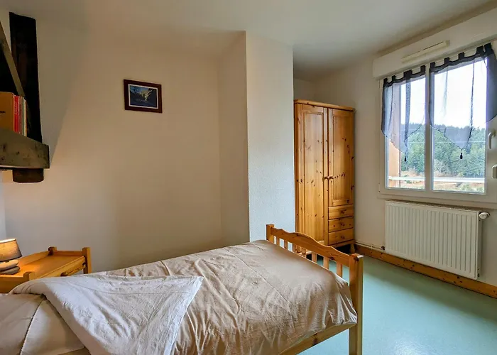 Prázdninový dům Confortable En Pleine Nature Avec Cheminee Et Acces Direct Aux Sentiers, Proche Et - Fr-1-589-124